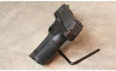 Sig Sauer ~ P365 ~ 9mm - Image 3 of 4
