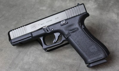 Glock ~ 17 Gen 5 ~ 9mm - Image 1 of 4
