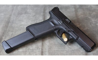 Glock ~ 17 Gen 5 ~ 9mm - Image 2 of 4