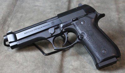 Beretta ~ 96D ~ .40