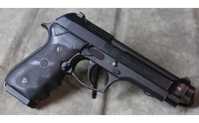 Beretta ~ 96D ~ .40 - Image 2 of 4