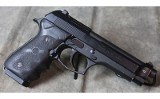 Beretta ~ 96D ~ .40 - Image 2 of 4