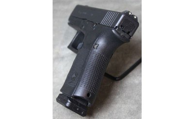 Glock ~ 19 Gen 4 ~ 9mm - Image 3 of 4