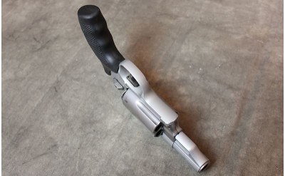 Smith and Wesson ~ Governor ~ .45LC-45 ACP-.410 - Image 4 of 4