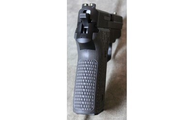 Sig Sauer ~ M11-A1 ~ 9mm - Image 3 of 4