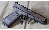 Glock ~ 17 Gen 5 ~ 9mm - Image 2 of 4