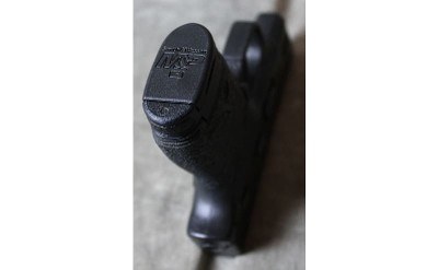 Smith & Wesson ~ Shield 40 ~ .40 - Image 4 of 4