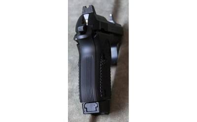 Beretta ~ 30X Tomcat ~ .32 - Image 3 of 4