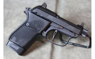 Beretta ~ 30X Tomcat ~ .32 - Image 2 of 4