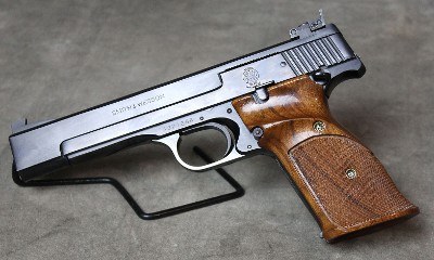 Smith & Wesson ~ 41 ~ .22 - Image 1 of 4