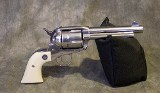 Ruger~Vaquero~.44Mag - 1 of 2