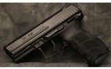Heckler & Koch ~ P30 ~ .40S&W - 2 of 3