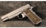 Dan Wesson ~ Specialist ~ 10MM - 2 of 2