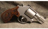 Smith & Wesson ~ 686-6 Performance Center ~ .357 Magnum - 1 of 3