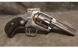Ruger ~ New Vaquero ~ .44 Magnum - 1 of 3