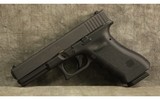 Glock ~ 17 ~ 9mm Luger - 2 of 2