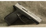 Smith & Wesson ~ SD9VE ~ 9mm Luger