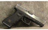 Glock ~ 17 ~ 9mm Luger - 1 of 2