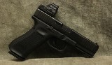 Glock ~ 22 ~ .40 S&W - 1 of 2