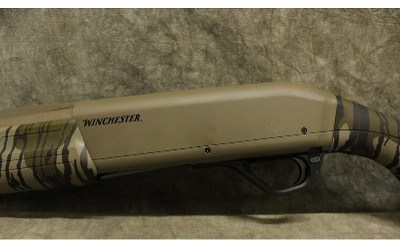 Browning Viana ~ SX4 ~ 12 Gauge - Image 8 of 10