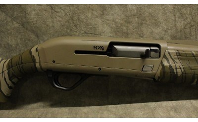 Browning Viana ~ SX4 ~ 12 Gauge - Image 3 of 10