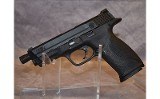 Smith & Wesson M&P 9 - 2 of 3