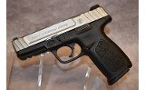 Smith & Wesson SD9 VE - 2 of 2