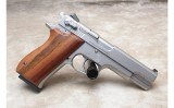 Smith & Wesson ~ 1006 ~ 10MM - 4 of 5