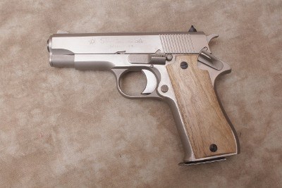 Star ~ BM ~ 9MM - Image 1 of 5