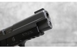 Sig Sauer ~ P226 ~ .40 S&W - 3 of 4