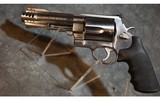 Smith & Wesson 460V - 2 of 2