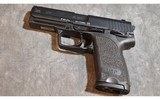 Heckler & Koch ~ USP ~ .40 S&W - 2 of 3