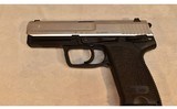 Heckler & Koch ~ USP ~ .40 S&W - 2 of 4