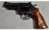 Smith & Wesson ~ 29-2 ~ .44 Magnum - 2 of 11