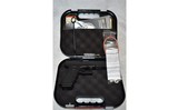 Glock ~ 17 ~ 9mm Luger - 3 of 3
