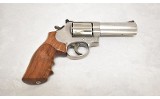Smith & Wesson~686-5~.357 Magnum - 2 of 3