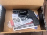 Smith & Wesson M&P Bodyguard 38sp 38 with holster Crimson laser sight, looks new