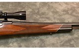 Weatherby~Mark V Deluxe~.375 Weatherby Magnum - 4 of 10