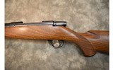 Weatherby~Vanguard~7MM Rem Mag - 9 of 12