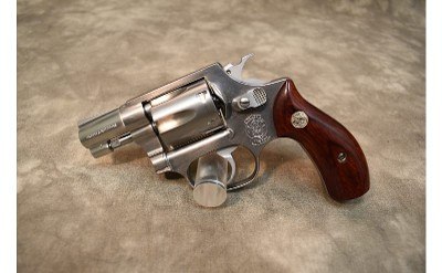 Smith & Wesson~631 Ladysmith~.32 H&R Magnum