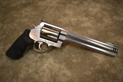 Smith & Wesson~460 XVR~.460 S&W MAG