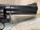 Smith & Wesson Model 586 no dash Distinguished Combat Magnum .357 magnum caliber 4.0 inch barrel - 3 of 15