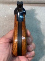 Smith & Wesson Model 19-5 Combat Magnum .357 caliber 2.5 inch barrel - 11 of 15