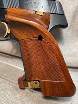 High Standard Victor .22 long rifle caliber semi-automatic SH series model 9217 COMPETITION target pistol - 8 of 15