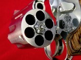 Smith & Wesson Model 629-5 .44 magnum 4" barrel. Stainless Round Butt - 8 of 15