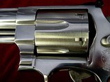 Smith & Wesson Model 629-5 .44 magnum 4" barrel. Stainless Round Butt - 3 of 15
