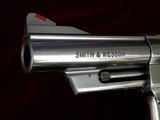 Smith & Wesson Model 629-5 .44 magnum 4" barrel. Stainless Round Butt - 11 of 14