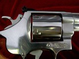 Smith & Wesson Model 627-0, 5 1/2" Barrel, .357 Remington Magnum - 4 of 15