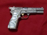 Browning Hi Power Renaissance engraved 9mm pistol in Browning wood case 1968 - 3 of 9