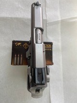 Smith & Wesson Model 6906 - 2 of 8